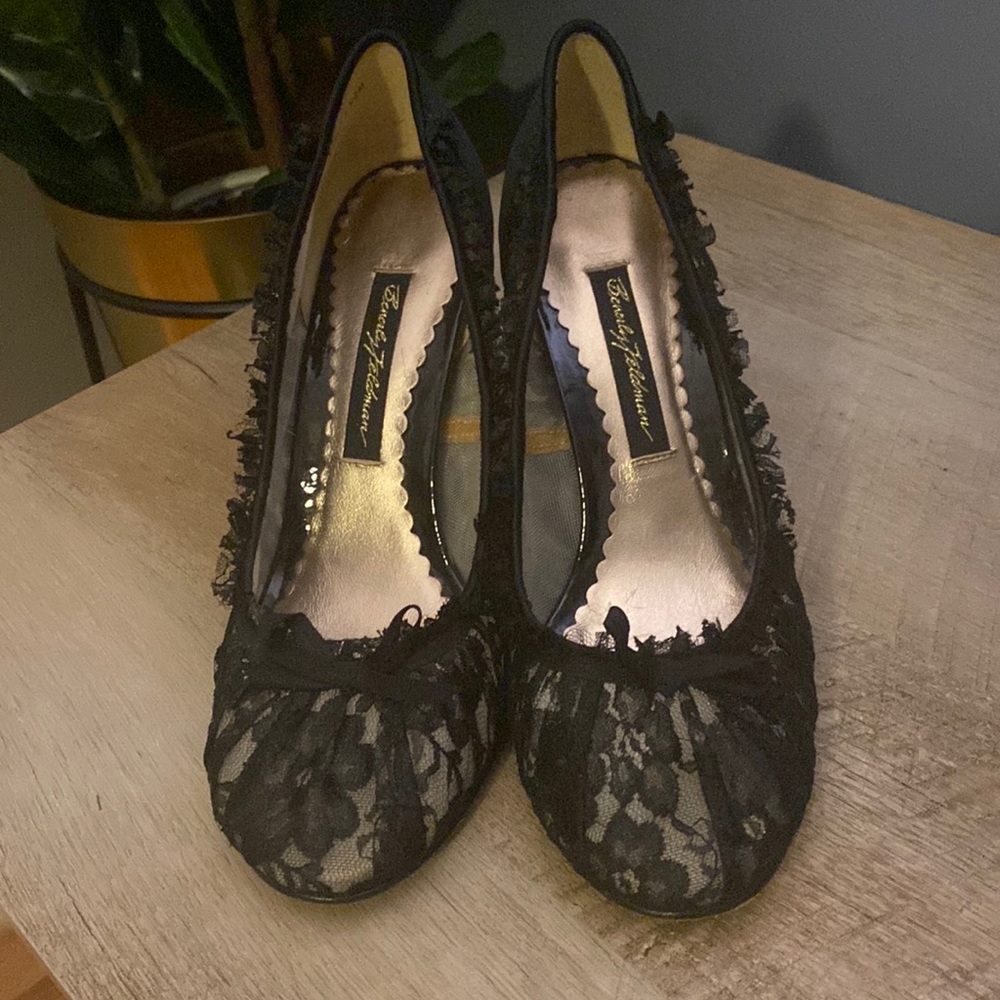 Beverly Feldman Black Lace Heels size 7.5